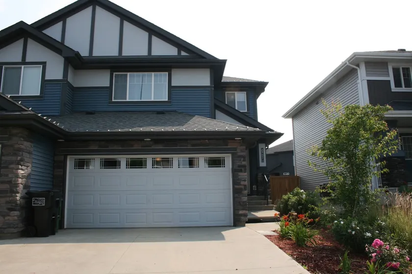 Entire3BHome|KBed|LargeHouse|Mins toWEM|Sleeps8|AC - Image 1