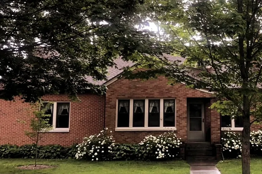 The Wamsley House 9 miles from Culver Academy - Image 1