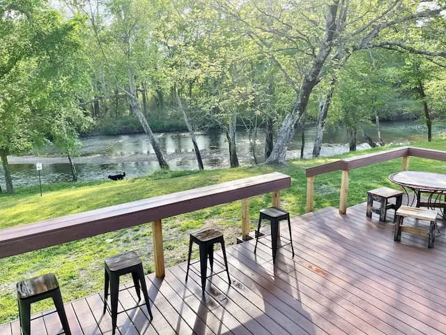 River Side Caddo Cabin - Image 1
