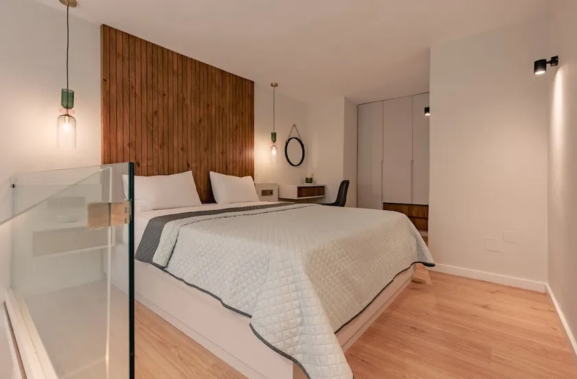 Apollo Luxury Suites 2 - Image 1
