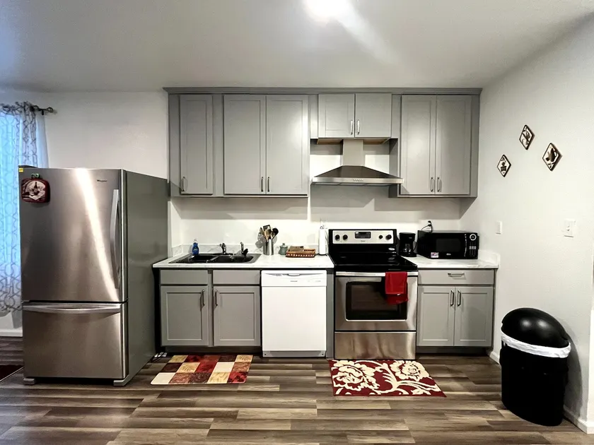 Private and Cozy Basement Suite - Image 1