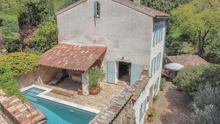 Bastide nichée en plein coeur de la nature - Image 1