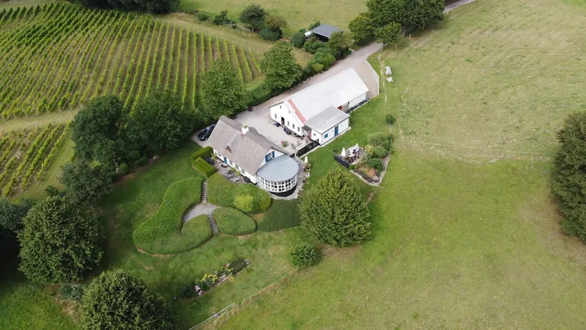 Annex on lovely country estate - Image 1