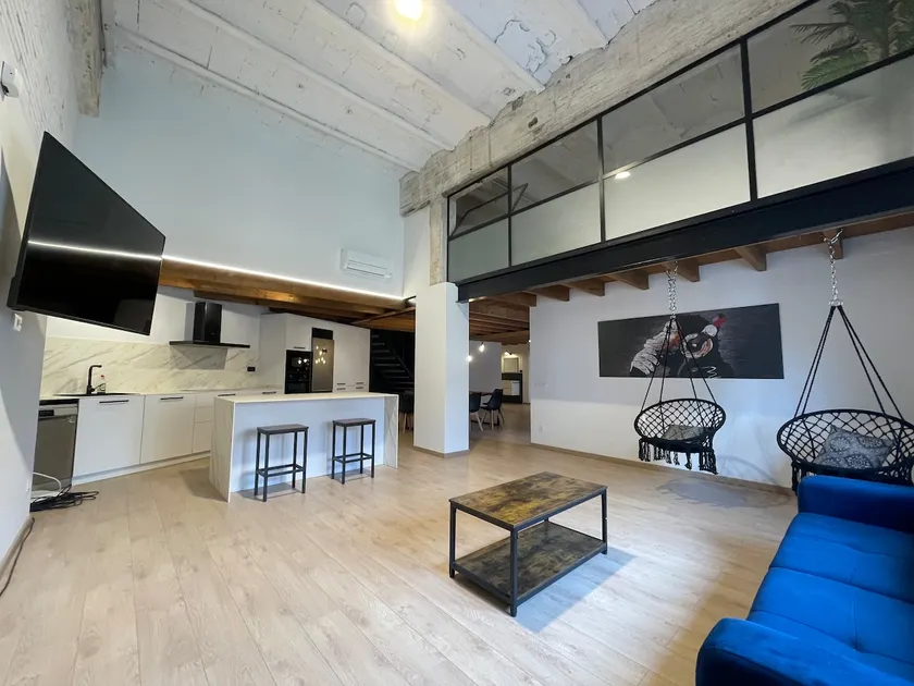 Manresa industrial home - Image 1