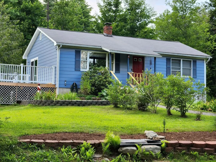 Home in Newport - Near Sebasticook Lake - Image 1