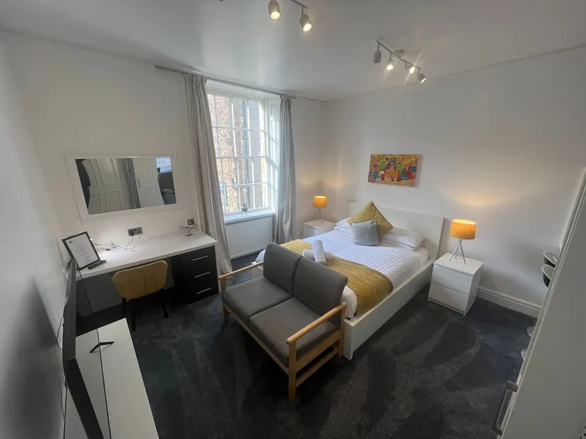 Deluxe Double Studio - Image 1
