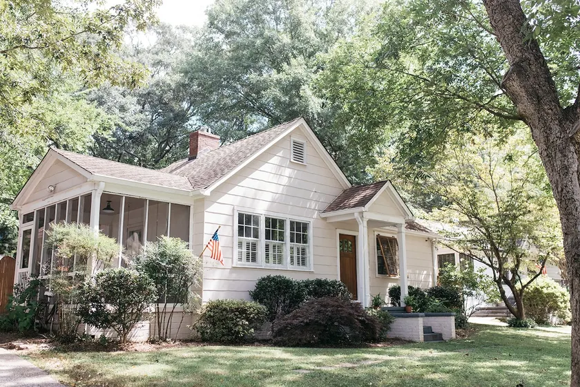 Dreamy 2 BR/1 BA - Easy Walk to Marietta Square - Image 1