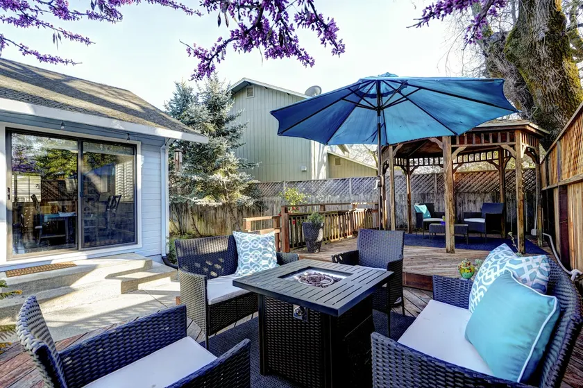 Heart of Wine Country, Cute Cottage w/Hot Tub - Image 1