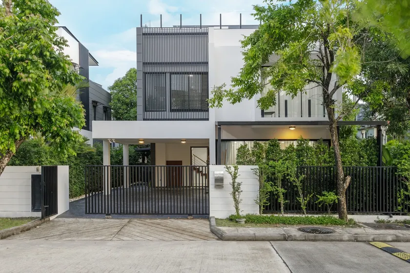 Modern villa with rooftop pool, Bang Tao - Image 1
