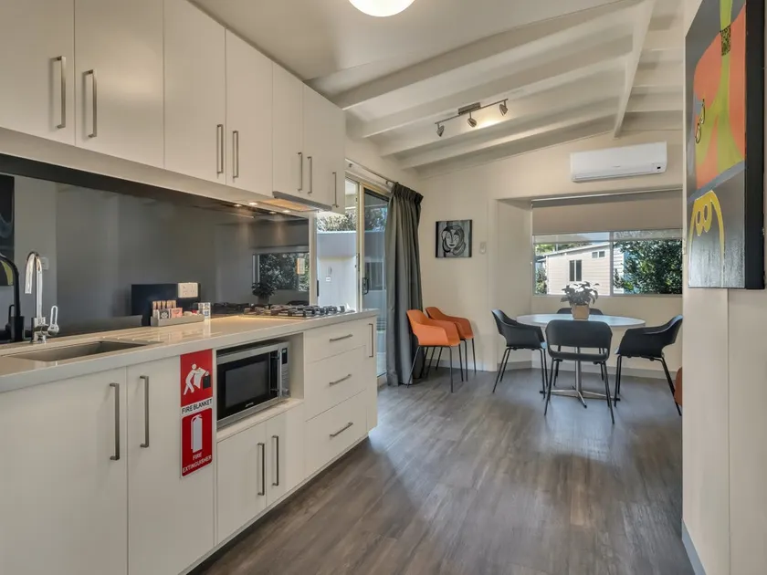 2 Bedroom Banksia Cabin - Image 1