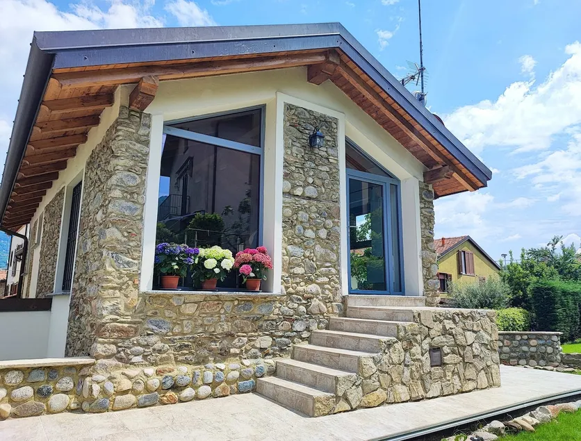 Olia House - Image 1