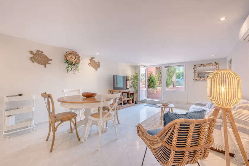 Charming 2 rooms in the heart of St Jean Cap Ferrat - Image 1
