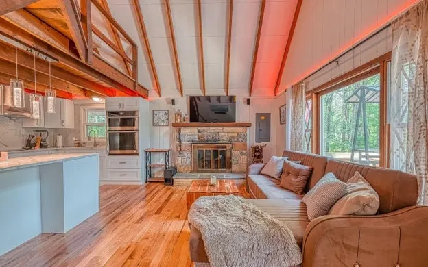 Private Wooded Chalet:Firepit, Steps to Lake Beach - Image 1
