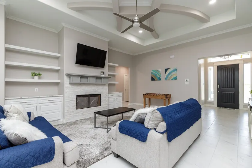 Coastal Paradise-New 5BR-12MintoBeach-Pet-Friendly - Image 1