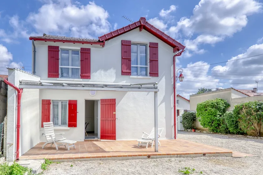 House Jules- AC - 12 min to Disneyland - Sleeps 10 - Image 1
