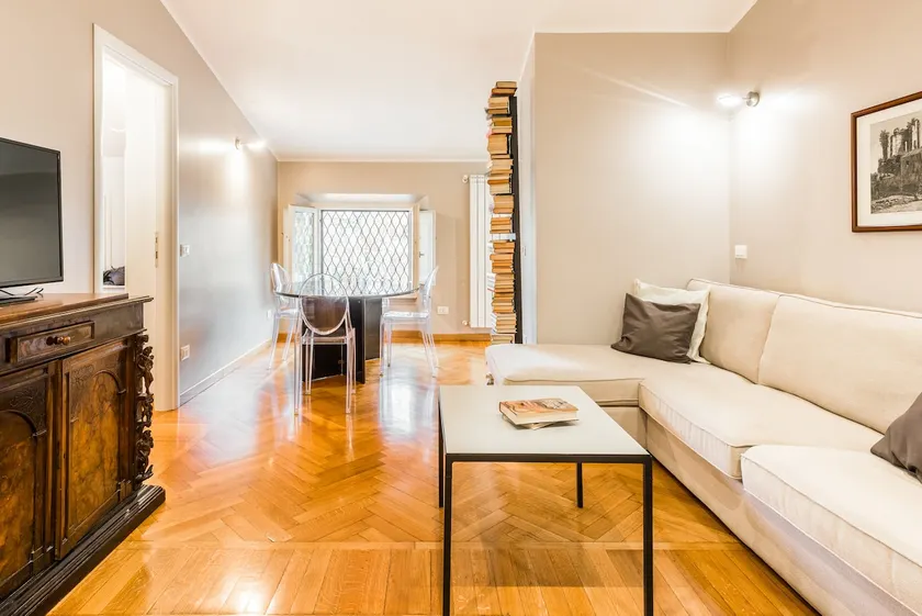 Vatican Luxury Apartment - Image 1
