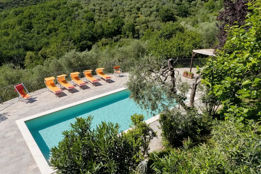 Le Maggioline: Tuscan Villa with Pool & Stunning Views. Sleeps 12, Near Florence - Image 1