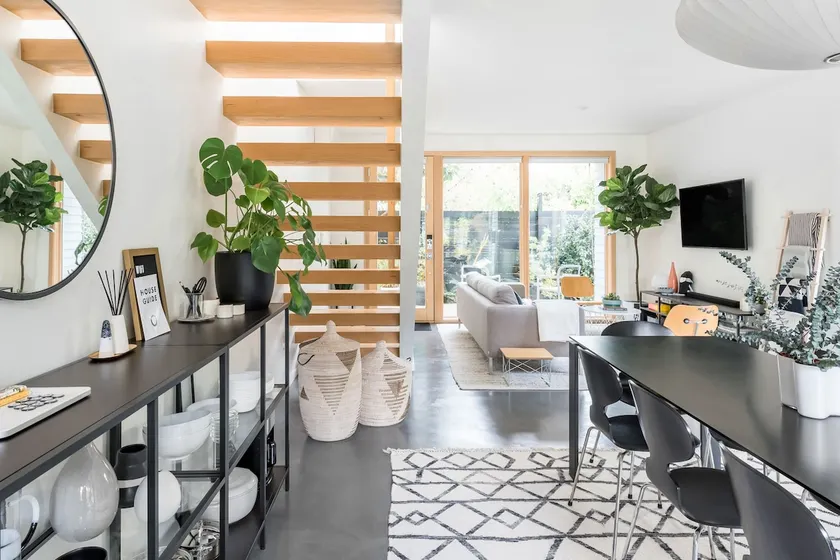 Modern Guesthouse in Portland's Central Eastside - Image 1
