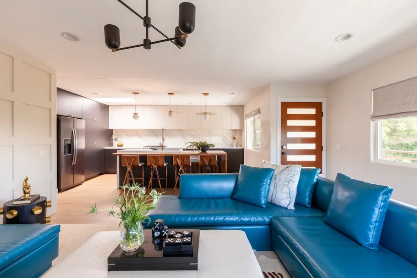 Luxury Cardiff by-the-Sea Ocean View Penthouse - Image 1