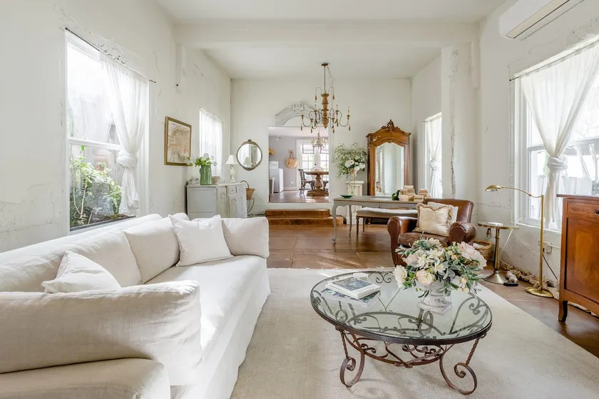 Unwind at a Luxury Cottage in Jacksonville's Historic Core - Image 1