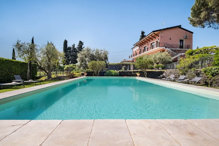 Elegant Ocean View Villa, Large Pool & Vineyard - Image 1