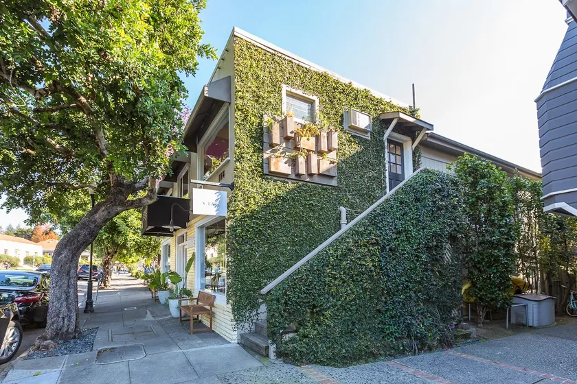 Mill Valley Town Square - Image 1