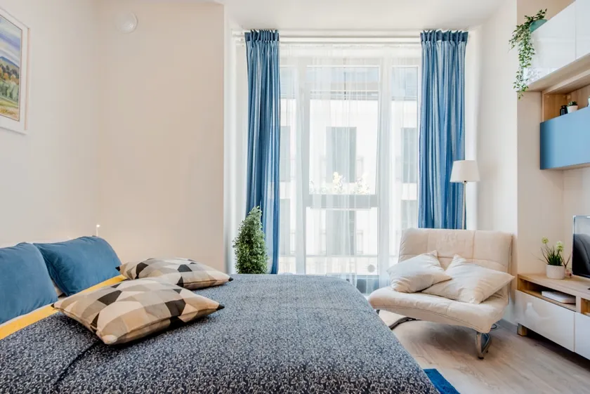 Happy Inn, Central Urban Studio Apartment, Self Check -in - Image 1