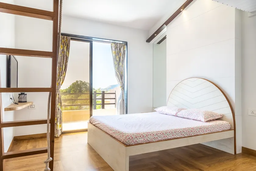Casa Diva, A beautiful Portuguese Goan house on the foot hills of Karla caves Lonavala ! - Image 1