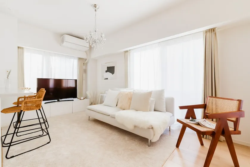 ❤️OPEN SALE❤️ Luxury B&B Great Location Large Space Nihonbashi 30 Seconds Dotonbori Kuromon Market Namba 3 Rooms 10 People - Image 1