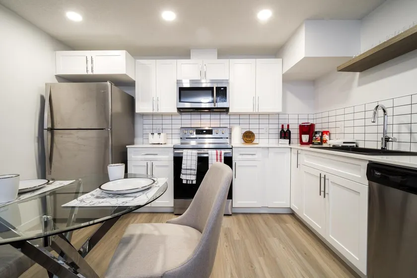 Harmony Inn: Modern 2-Bedroom Suite in Edmonton - Image 1