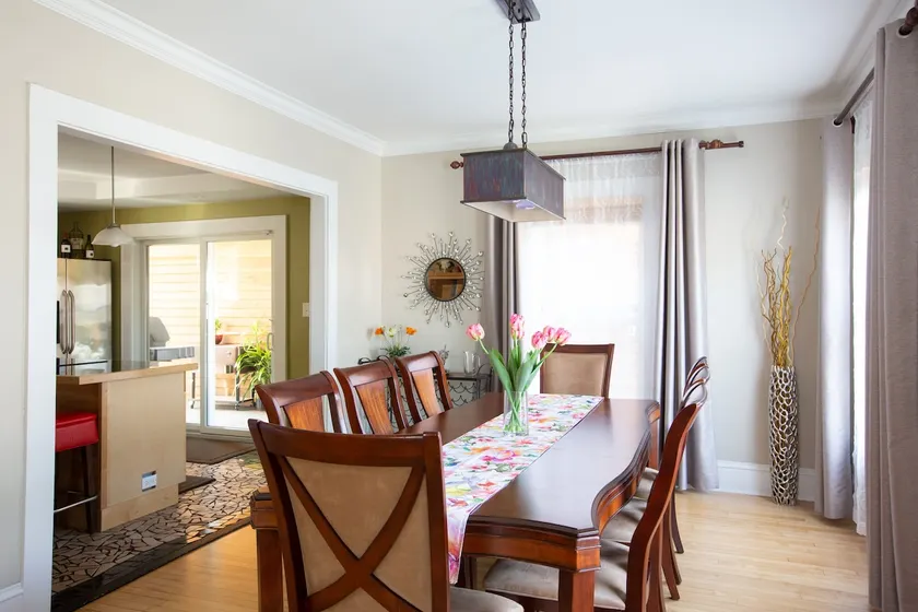 Uptown Luxury Home | Great for Groups/Executives - Image 1