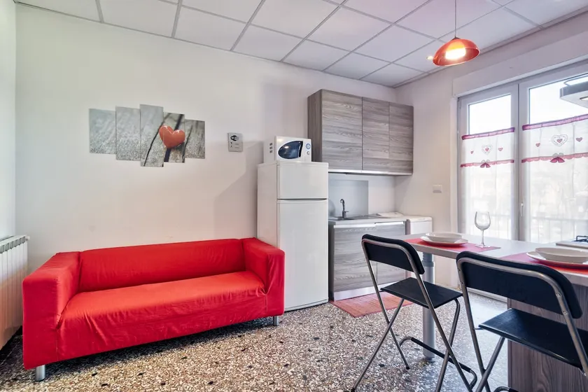 Newly renovated Apartment cin: 027042-LOC-13081 - Image 1