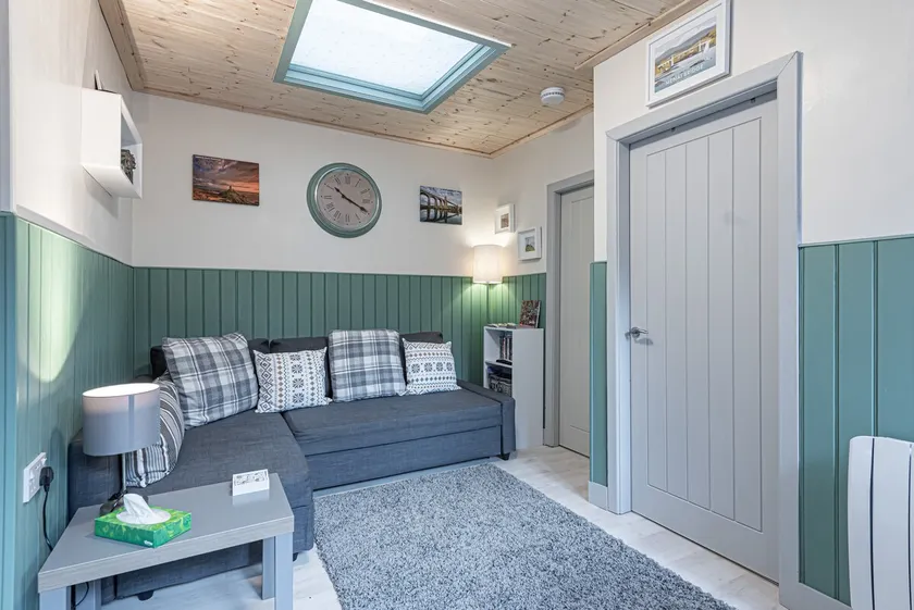 Apartment/Flat 3, Menai Bridge, Anglesey - Image 1