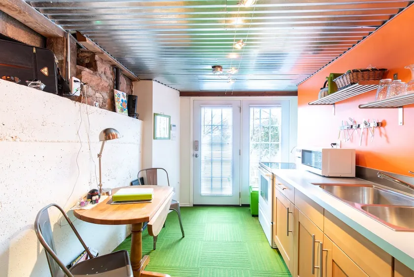 Cute Capital Hill Studio, close to Salt Palace. - Image 1