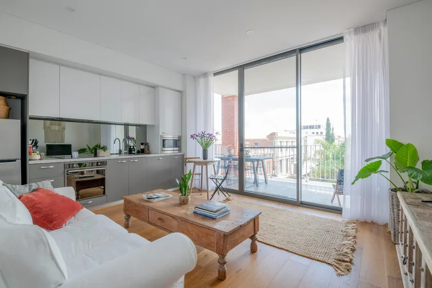 Pakenham Hideaway - Apartment in Central Fremantle - Image 1