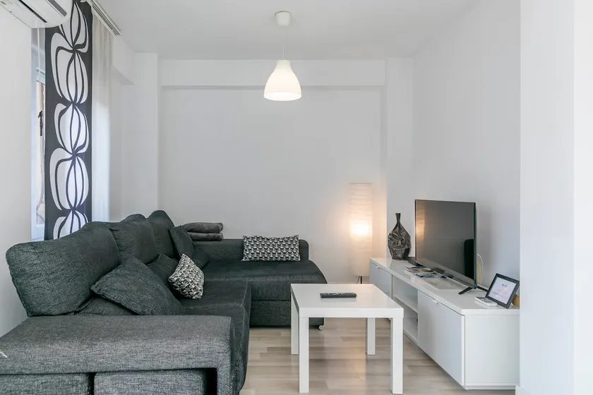 Central VUT 2 bedrooms, 3 beds, 5 people - Image 1