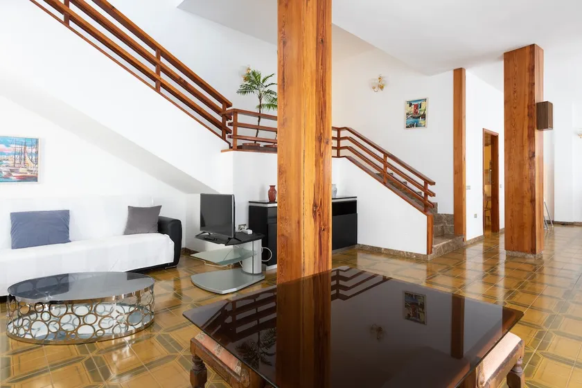 Marea Alta - Image 1