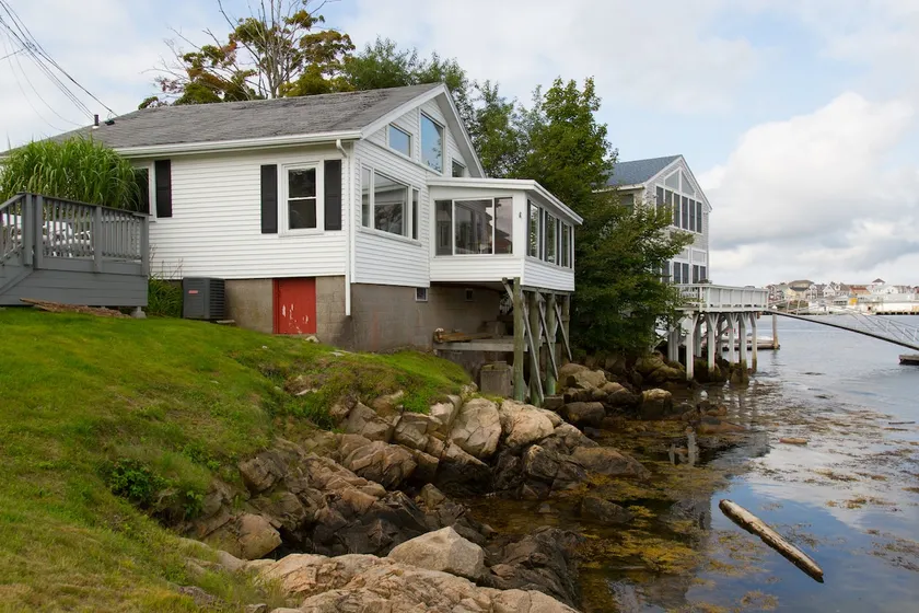 Wonderful Rocky Neck home on Gloucester harbor - Image 1