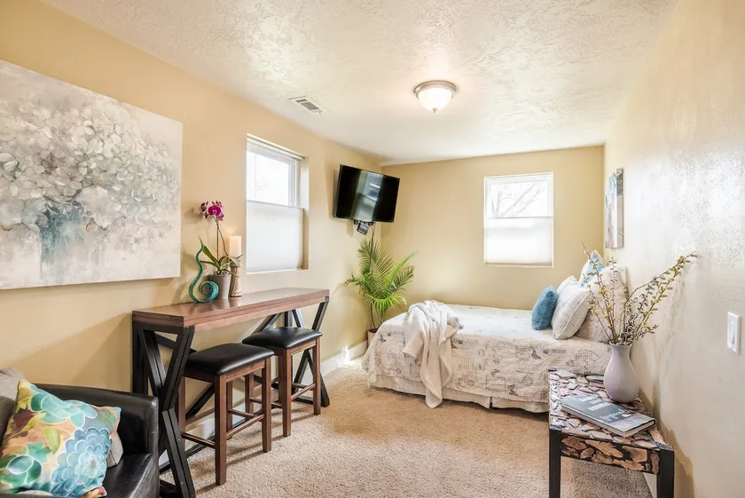 River/Greenbelt Front in Bown Crossing&no stairs! - Image 1