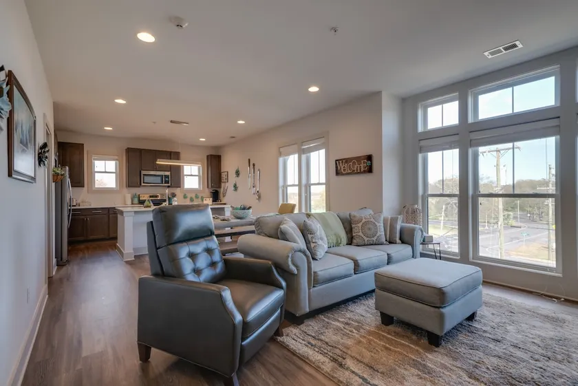 Restful, Chic East Nashville Getaway - Image 1