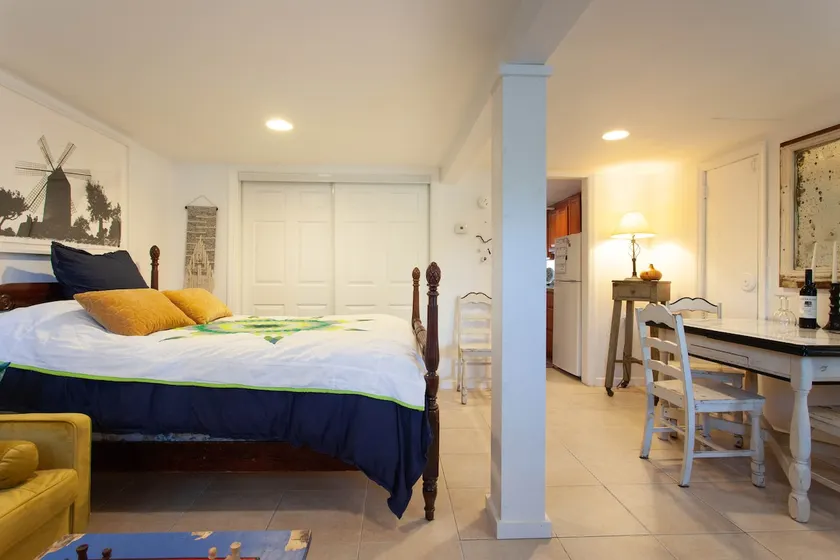 Frida Studio by the Ocean - Image 1
