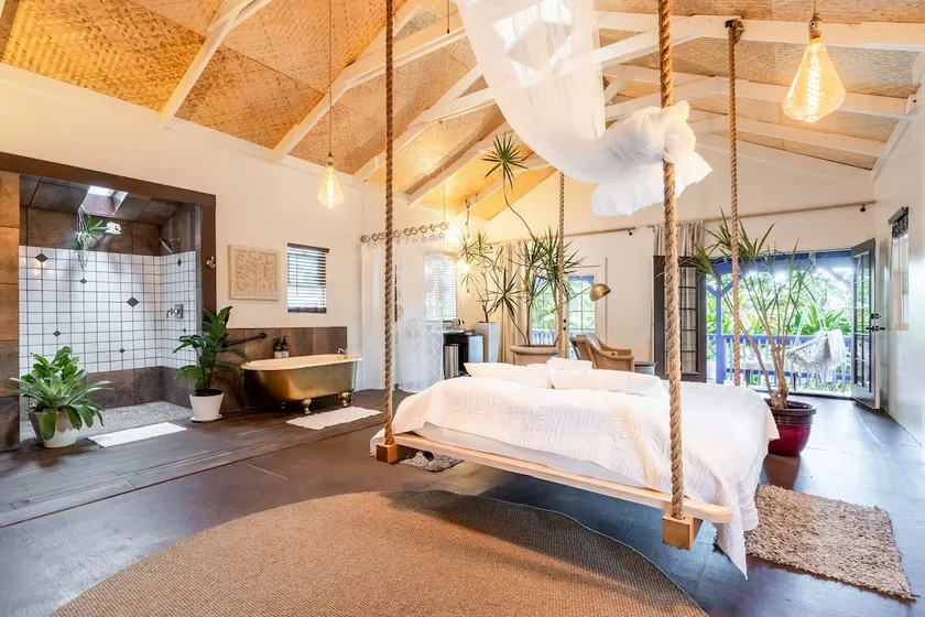 Lotus Garden: Mauna / Loft with King Bed - Image 1