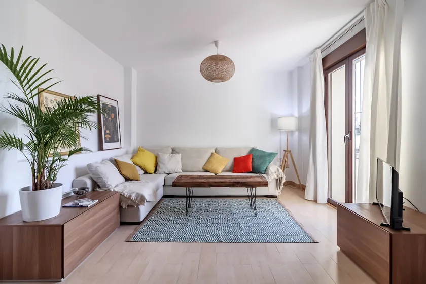 Beautiful House. Separate entrance. Parking-Wifi - Image 1