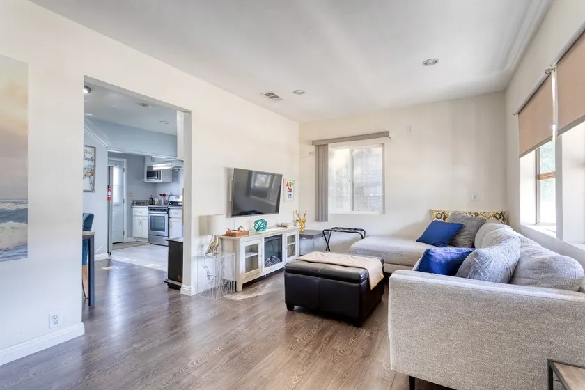 Warm & homey Monrovia Home near Los Angeles - 3B2B - Image 1