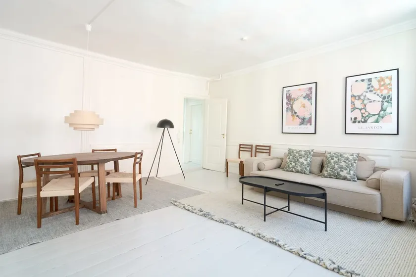 Elegant City Retreat in Central Copenhagen - Image 1