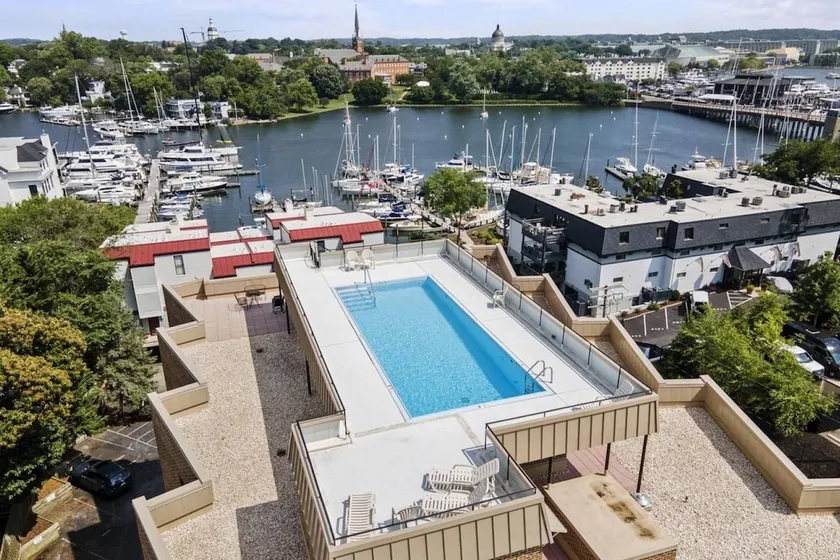 Stylish Waterfront Eastport Condo w Pool & Parking - Image 1