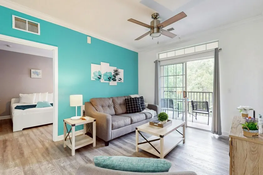 Stylish 2BR/2BA Condo in Orlando - Image 1