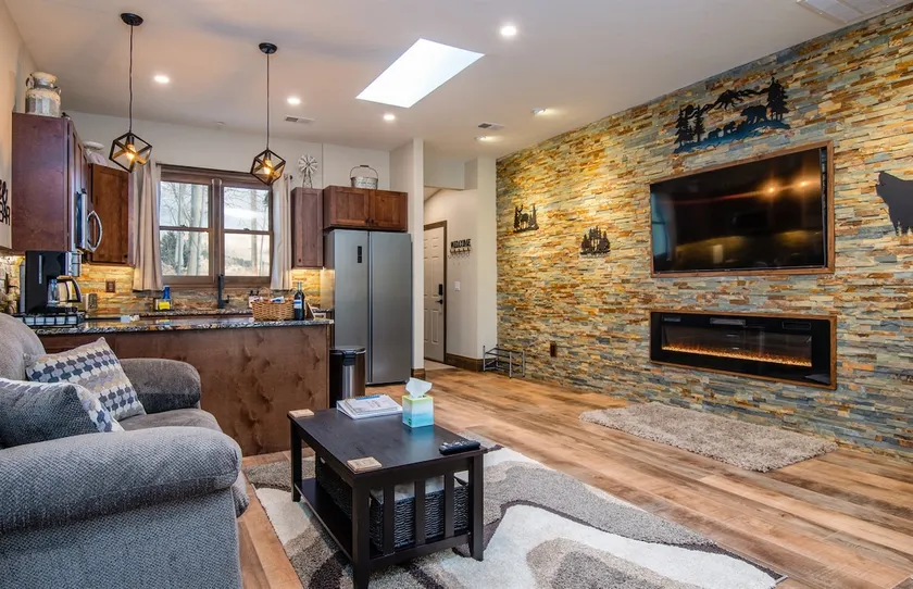 MTN Views*Rain Shower*Fireplace - Image 1
