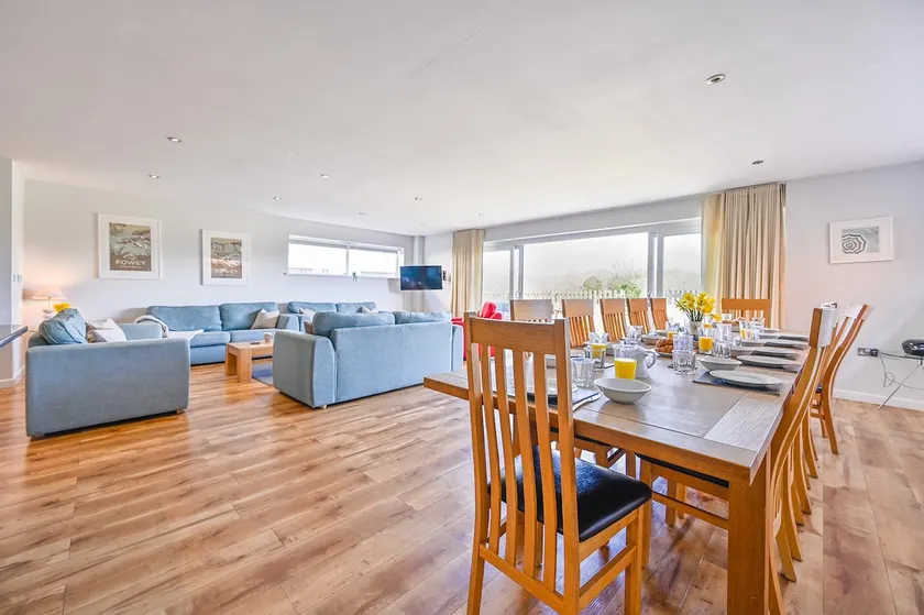 Moorings | Hot Tub, Pool Table & waterviews - Image 1