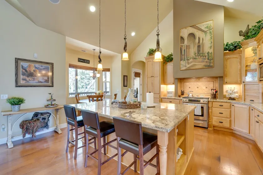Furnished Decks & Grill: Peaceful Pioneer Home! - Image 1